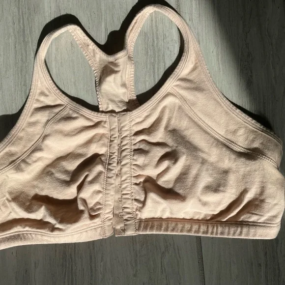 Bras 38. Racerback. - Picture 4 of 10